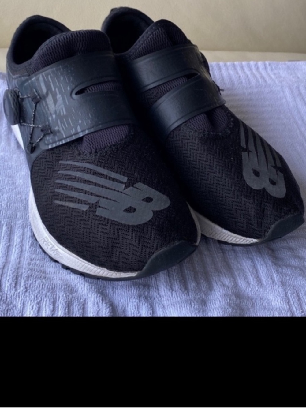 New Balance BOA - no lace running shoes GUC - S. 8 adult or teens
